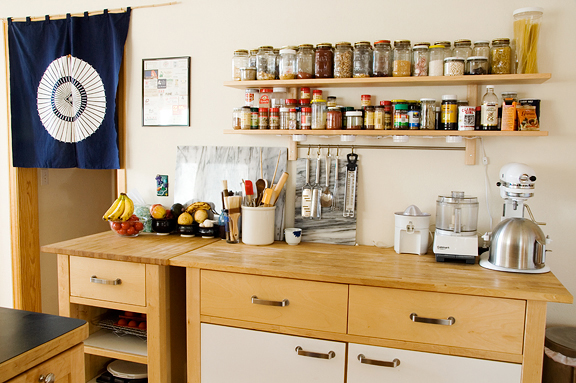 varde kitchen cabinets with drawers